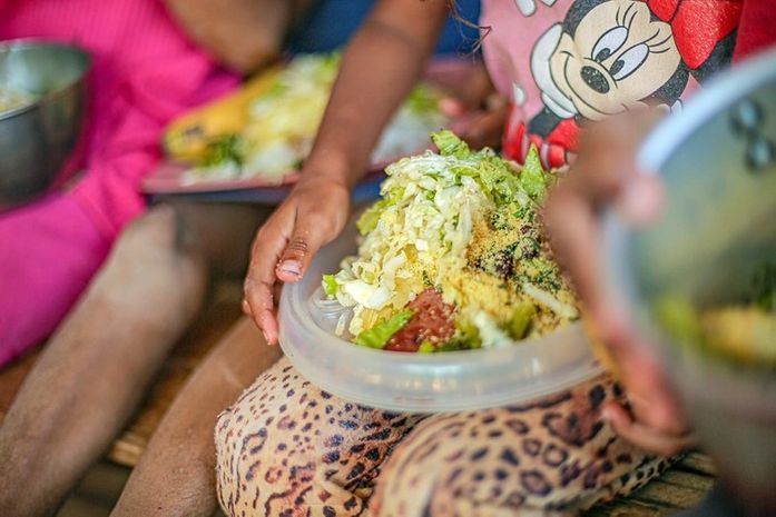 Mais lares alagoanos têm comida na mesa, mas 56 mil ainda enfrentam fome severa
