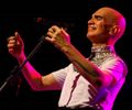 Edson Cordeiro canta Baleiro e Elaine Kundera canta Nana Caymmi no Seis & Meia