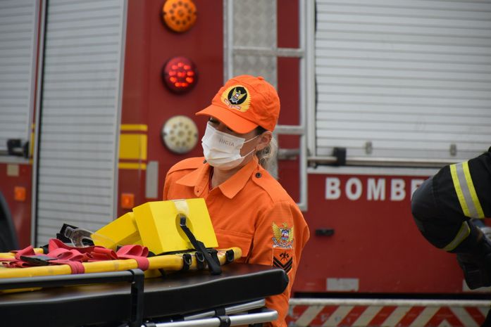 Bombeiros resgatam turista que caiu em poço de hotel em Maragogi
