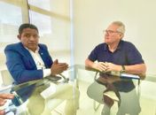Prefeito Júlio Cezar se encontra com senador Renan Calheiros em Maceió