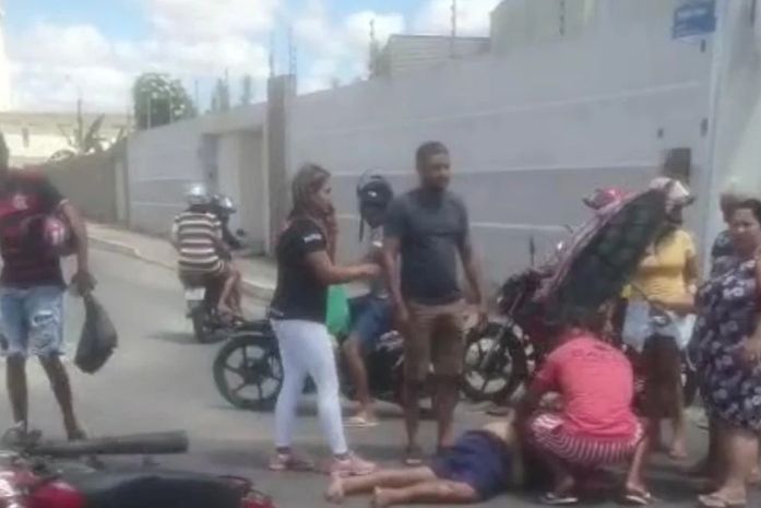 Motociclista morre após ser atingido por caminhonete no Agreste