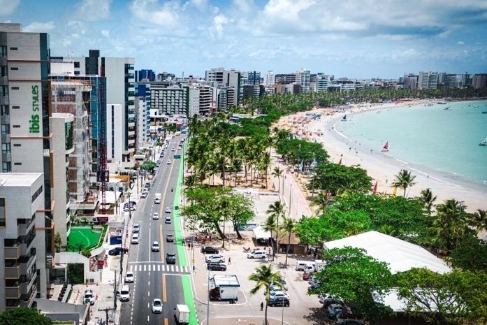 Crescimento da malha cicloviária transforma orla marítima de Maceió e outros pontos da cidade