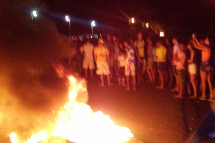 Populares realizam manifesto em Boca da Mata(foto: Internauta)