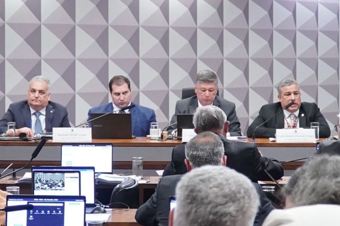 Alfredo Gaspar obtém aprovação na CPMI do INSS para prisão preventiva de presidente da Conafer; pedido será analisado pelo STF