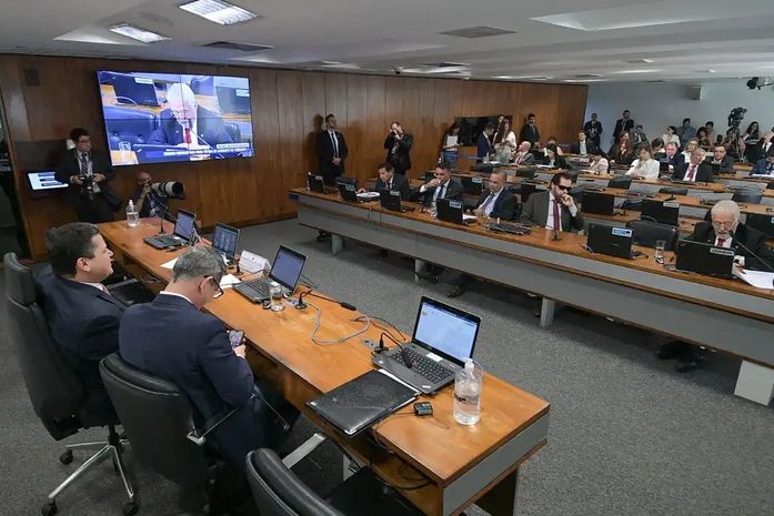 Tributária, Anistia e Banco Central: CCJ do Senado deve retomar trabalhos com pauta cheia