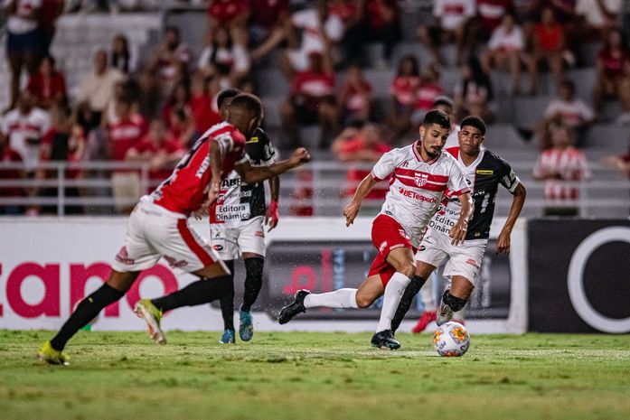 Em casa, CRB perde para o Ferroviário e se complica na Copa do Nordeste

