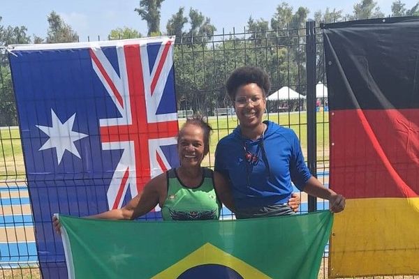 El maratonista de Arapiraquá, de 65 años, trae ocho medallas de oro en competiciones internacionales a Alagoas