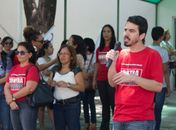 Professor utilizou as redes sociais para falar sobre o atentado