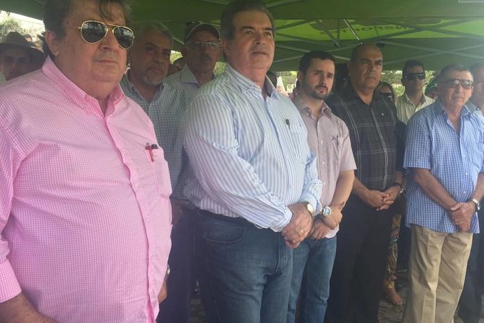 Presidente da Coopervales Túlio Tenório, Secretário Álvaro Vasconcelos, Deputado Bruno Toledo, Major Moisés da Defesa Civil e Prefeito Zé do Pedrinho