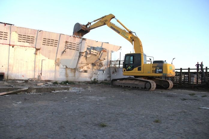 Antigo matadouro público de Arapiraca é demolido