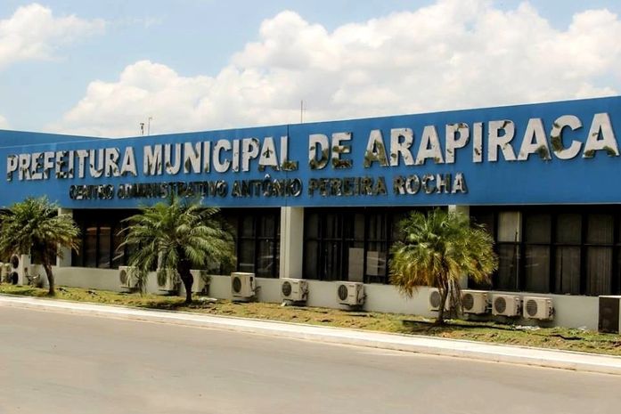 Prefeito Luciano Barbosa anuncia secretariado após posse