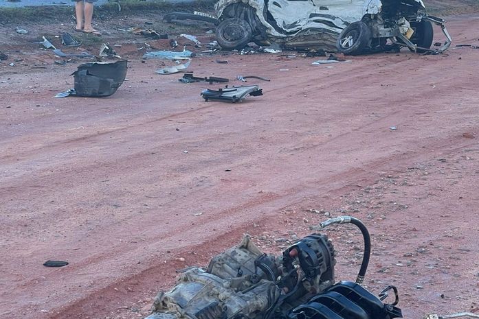 Colisão entre carro e carreta deixa um morto na BR-424, em Marechal Deodoro
