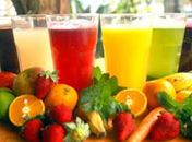 Bebeu muito no fim de semana? Confira 4 sucos detox para curar a ressaca