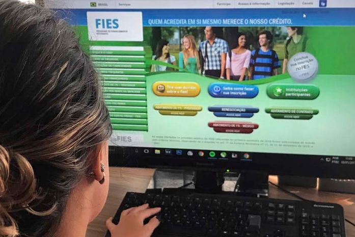 Fundo de Financiamento Estudantil (Fies)