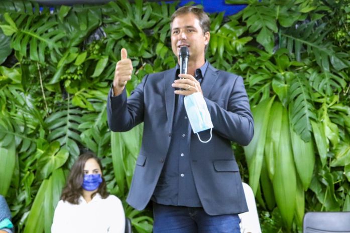 Prefeito Adelminho Calheiros representa a AMA em evento da ONU-Habitat