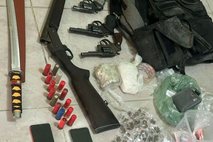 Trio com arsenal de armas foi preso é Girau do Ponciano
