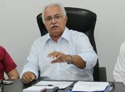 Teófilo corta segundo mês de salários de professores e greve perde força