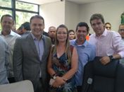 Prefeita e vice de Major Isidoro se reúnem com governador Renan Filho