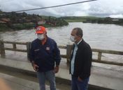 Chico Vigário visita áreas de risco e monitora nível do Rio Paraíba