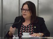 Fátima Canuto defende alíquota zero  para os aposentados da rede estadual