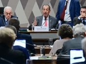 Fim da escala 6x1: CCJ do Senado aprova a proposta, mas análise no plenário é incerta