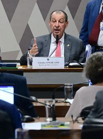 Fim da escala 6x1: CCJ do Senado aprova a proposta, mas análise no plenário é incerta