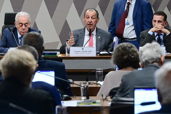 Fim da escala 6x1: CCJ do Senado aprova a proposta, mas análise no plenário é incerta