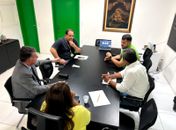 Reunião com empresa Coelba mapeia melhorias no sistema de energia do Distrito Barragem Leste 
