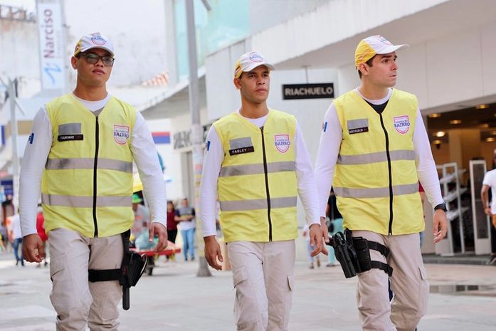 Homem é preso com 11 guarda-chuvas furtados no Centro