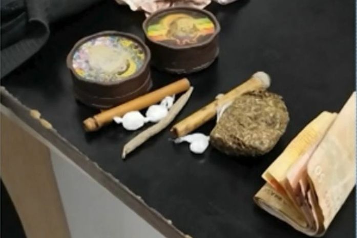 Material apreendido com o grupo.