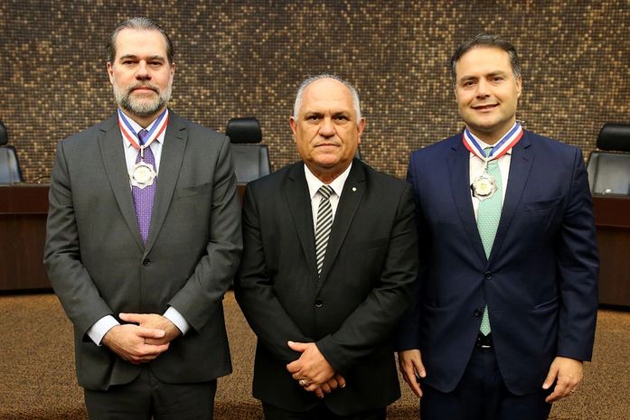 Renan Filho e Dias Toffoli recebem homenagem do Tribunal de Justiça de Alagoas
