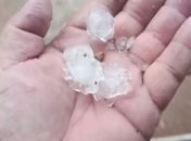 Chuva de granizo surpreende moradores da zona rural de Cacimbinhas