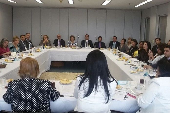 Representantes de Tribunais de Justiça discutem, em Brasília, ações da Semana Nacional pela Paz em Casa