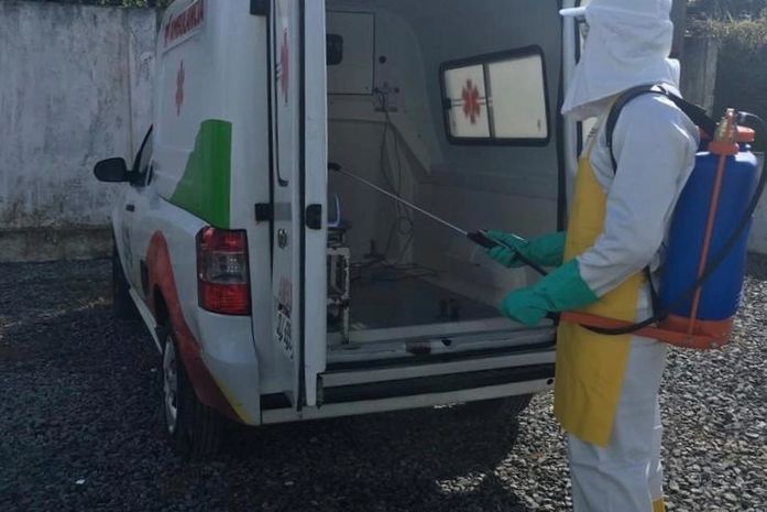 Saúde de Santana do Mundaú realiza desinfecção na frota de veículos do transporte sanitário