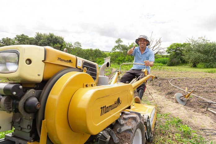 Minitratores adquiridos com recursos de Daniel Barbosa já beneficiam agricultores de Arapiraca