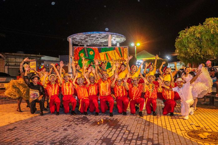 Quadrilha junina girauense leva cultura aos quatro cantos do estado