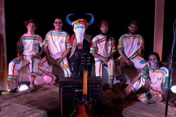 Com entrada franca, “Oxente Futurista” leva à praça shows de Janu, Quiçaça e Luana Flores