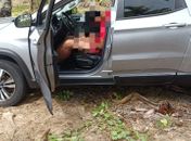 Jovem é encontrado morto com tiro na cabeça dentro de carro na Praia da Sereia