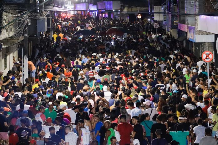 Bloco do Povo e Chicabana levam milhares de pessoas às ruas de Palmeira; Curumim fez a festa da garotada