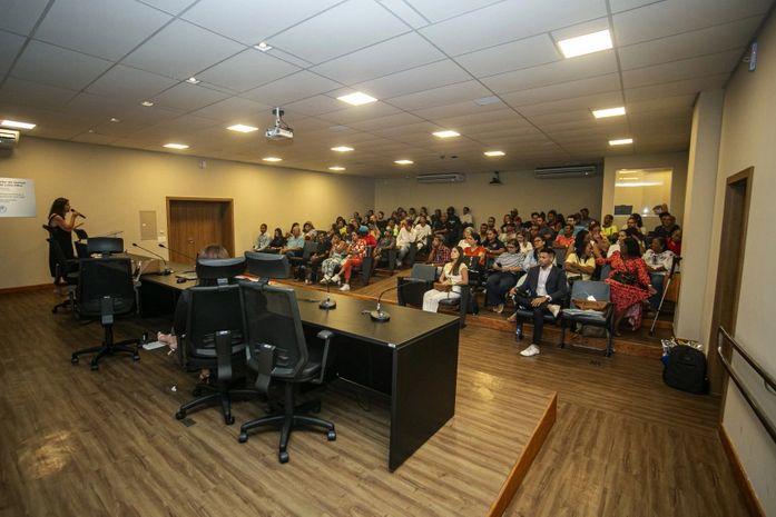 Profissionais de Maceió debatem com pessoas em situação de rua atendimentos socioassistenciais