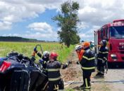 Colisão entre carro e carreta deixa um morto e três feridos na BR-316