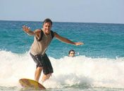 Padre Glênio Guimarães surfista