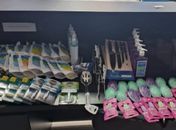 Mulheres são presas após serem flagradas furtando produtos em supermercado