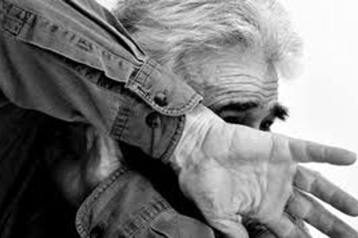 Violência e maus tratos contra idosos