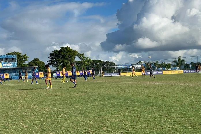 Jogo amistoso no CT do Retrô em Recife: Atletas da Barra de Santo Antônio têm oportunidade de mostrar seu talento