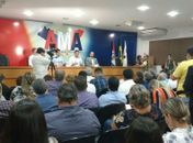 Auditório da AMA lotado para o encontro dos prefeitos com Maurício e Marx