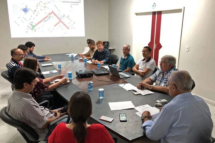 Teófilo reúne secretários para últimos detalhes do desfile da Independência