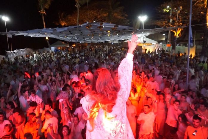 Praia do Francês se consolida como destino para festas de fim de ano com Reveillon Santé
