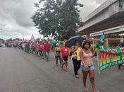 Movimento sem terra ocupa ruas de Maceió