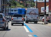 No primeiro dia de fiscalização na nova Faixa Azul, Rui Palmeira ressalta ações de mobilidade urbana